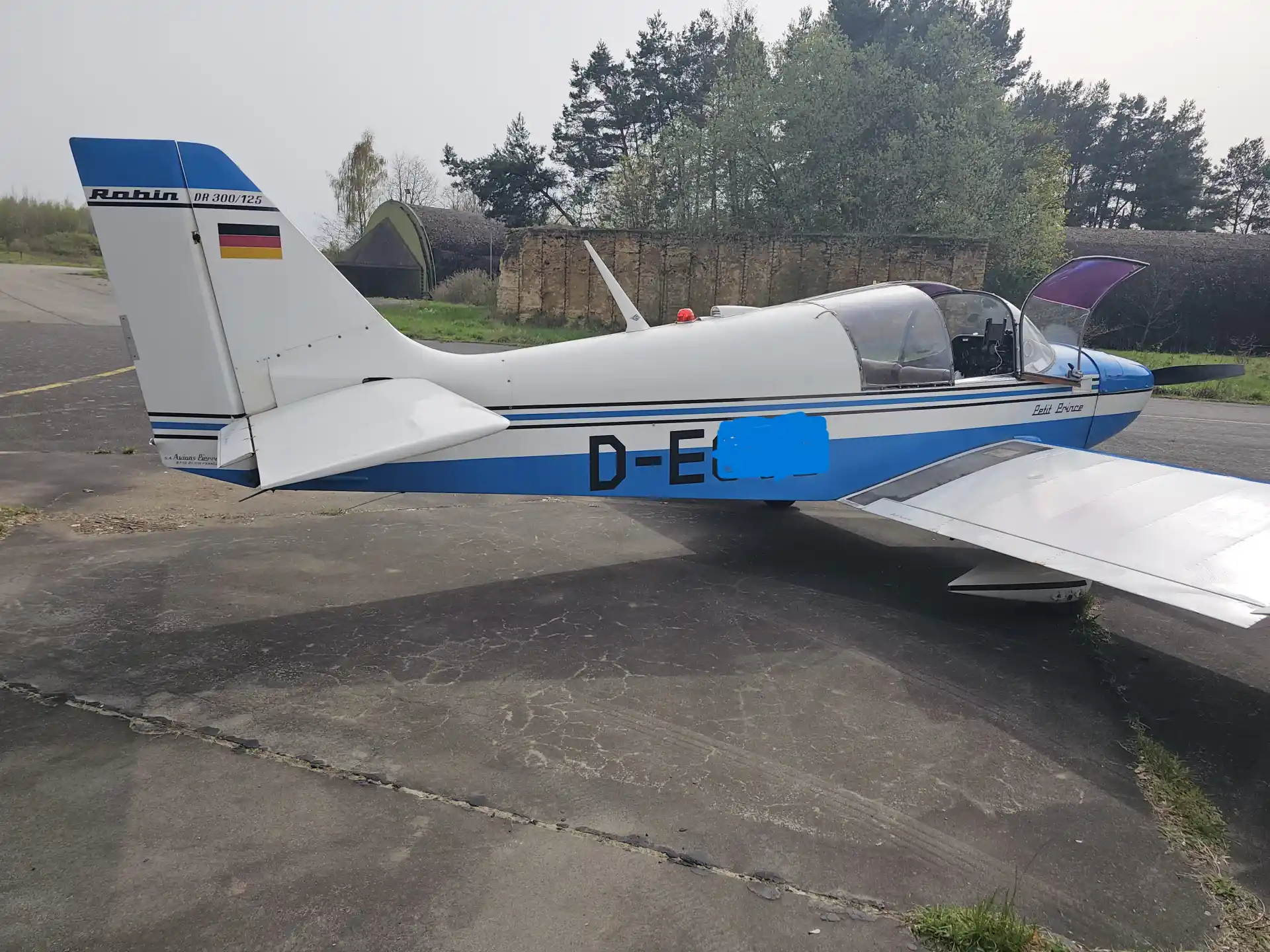 Avions Robin DR300/125